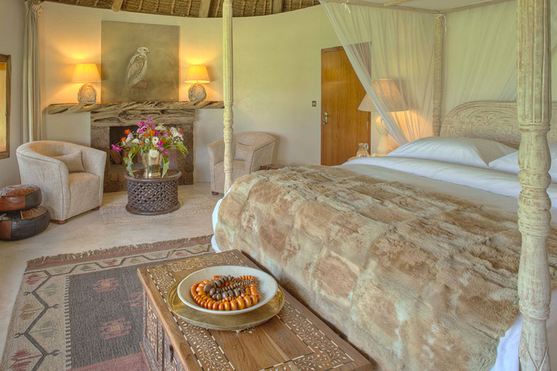 Explore_safaris_Sirikoi_-A-House-master-bedroom